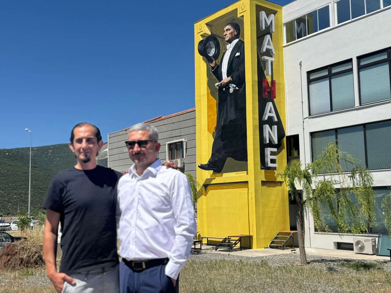 Muğla’da Dev Atatürk Muralı Büyük İlgi Görüyor: 3 Boyutlu Eser Hayran Bıraktı 3